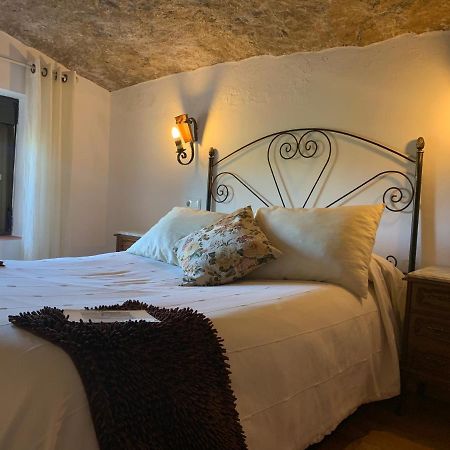 Casa Cueva "Las Calcetas" Guest House Setenil De Las Bodegas Ngoại thất bức ảnh