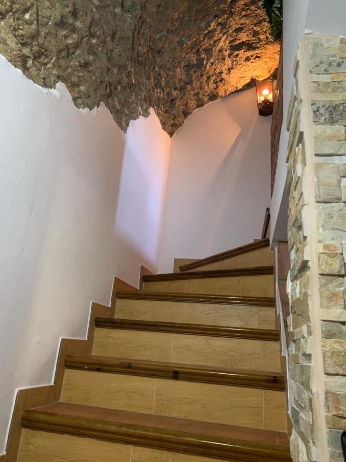 Casa Cueva "Las Calcetas" Guest House Setenil De Las Bodegas Ngoại thất bức ảnh